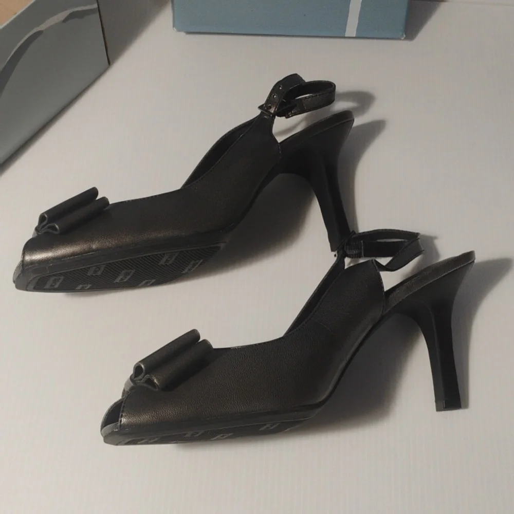 Nickels Soft Pewter Peeptoe Heels With Bow NEW IN BOX size 7.5 - Picture 8 of 9
